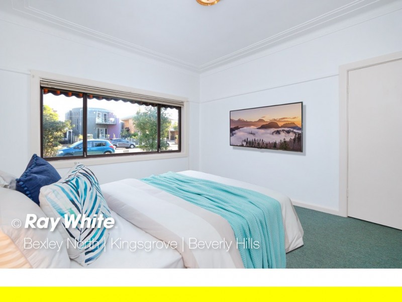 18 Rosebank Avenue, Kingsgrove NSW 2208