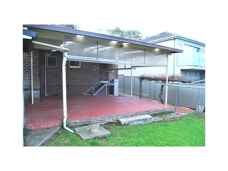 14 Junee Crescent, Kingsgrove NSW 2208