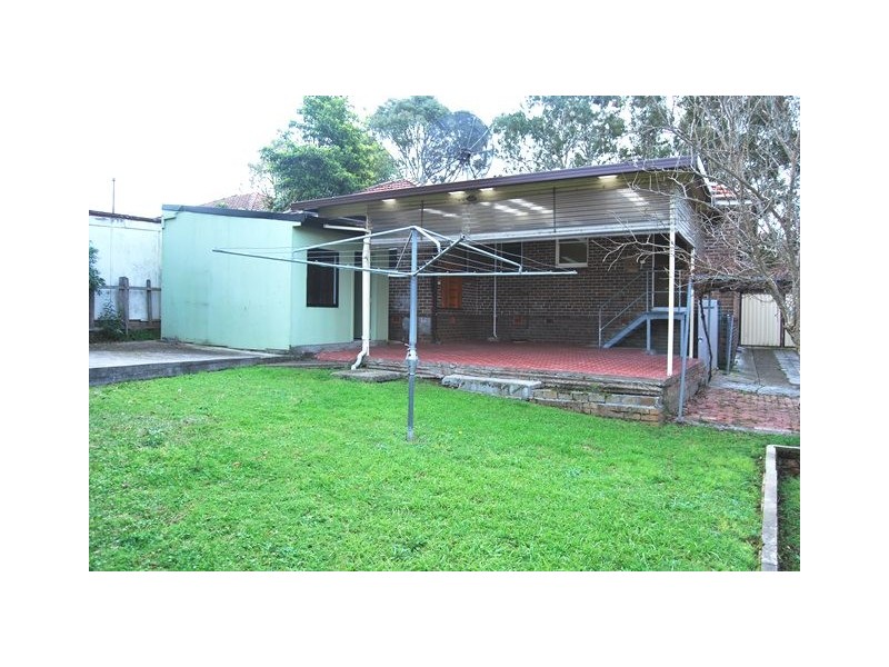 14 Junee Crescent, Kingsgrove NSW 2208