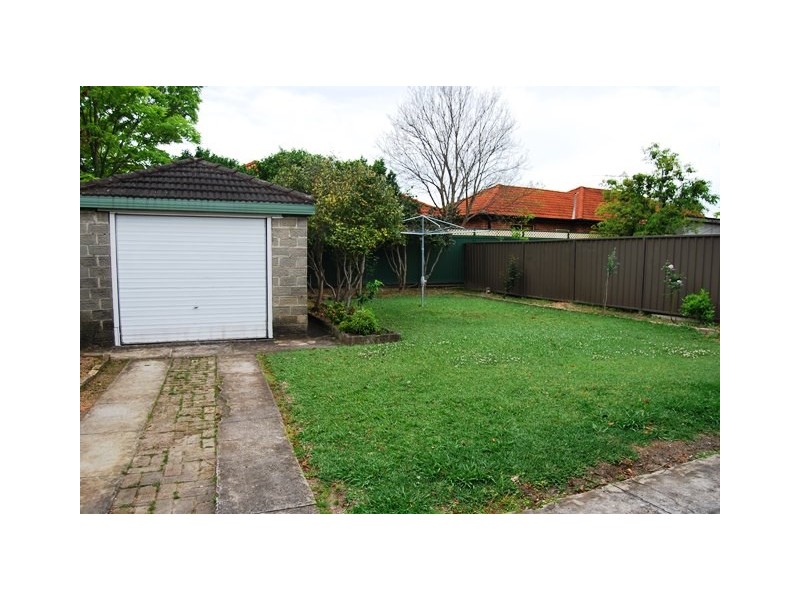 10 Marina Street, Kingsgrove NSW 2208