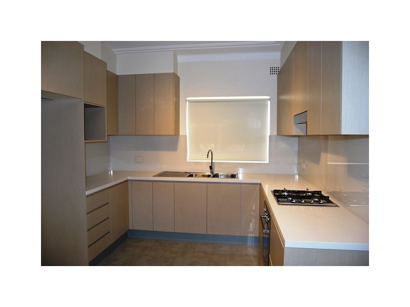 11 Thomas Street, Kingsgrove NSW 2208