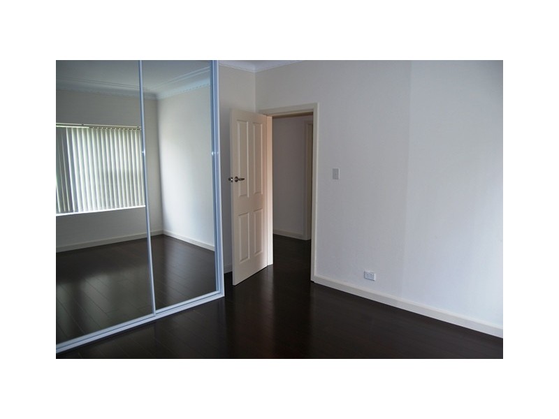 11 Thomas Street, Kingsgrove NSW 2208