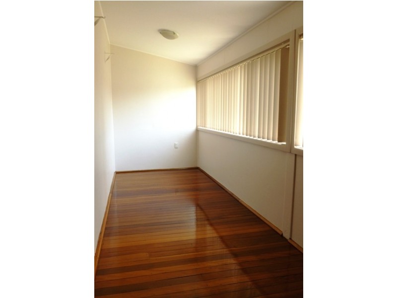 25 Mavis Avenue, Peakhurst NSW 2210