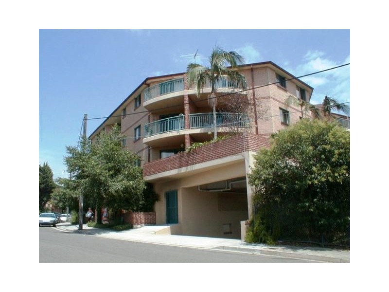 12/22 Sarsfield Circuit, Bexley North NSW 2207