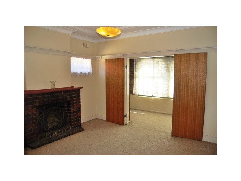 16 Sheffield Street, Kingsgrove NSW 2208