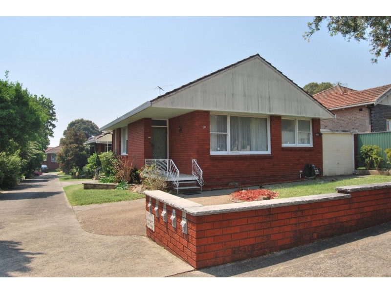 1/10 Elizabeth Street, Kingsgrove NSW 2208