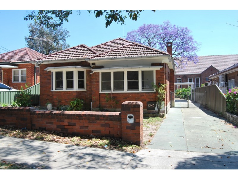 81 Caroline Street, Kingsgrove NSW 2208