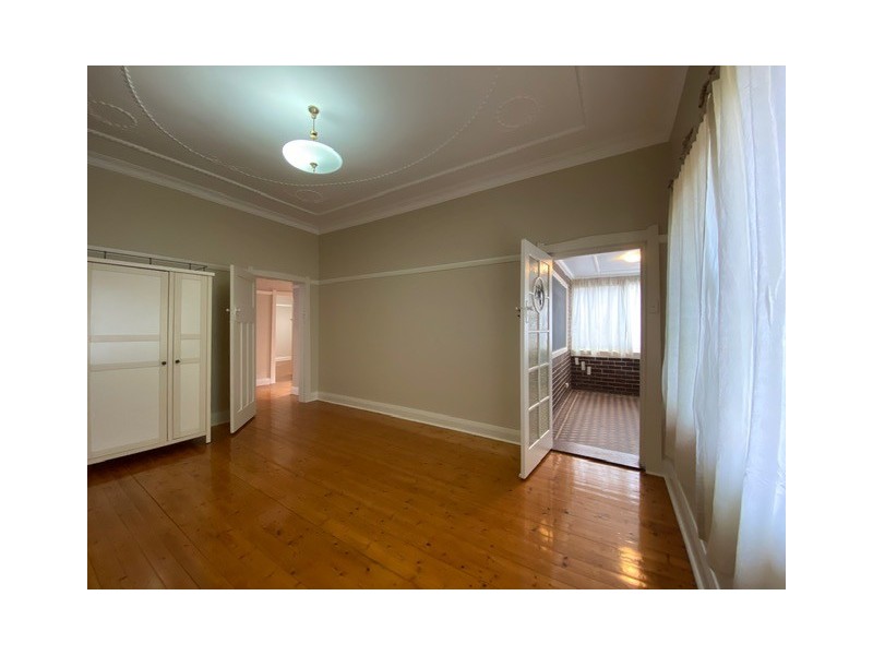 8 Farrell Road, Kingsgrove NSW 2208