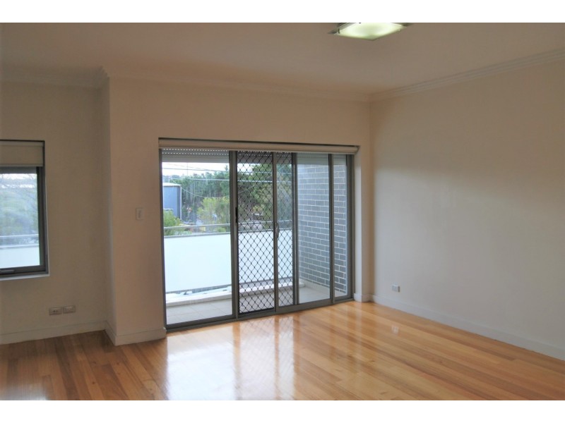 176C Unwins Bridge Road, St Peters NSW 2044