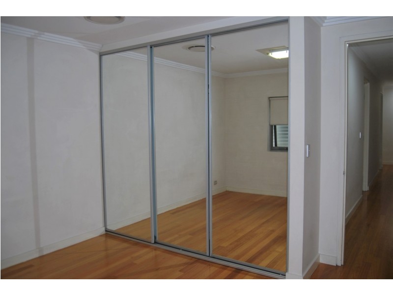 176C Unwins Bridge Road, St Peters NSW 2044