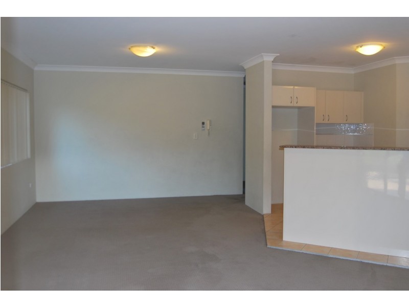 32 Wolli Creek Road, Banksia NSW 2216