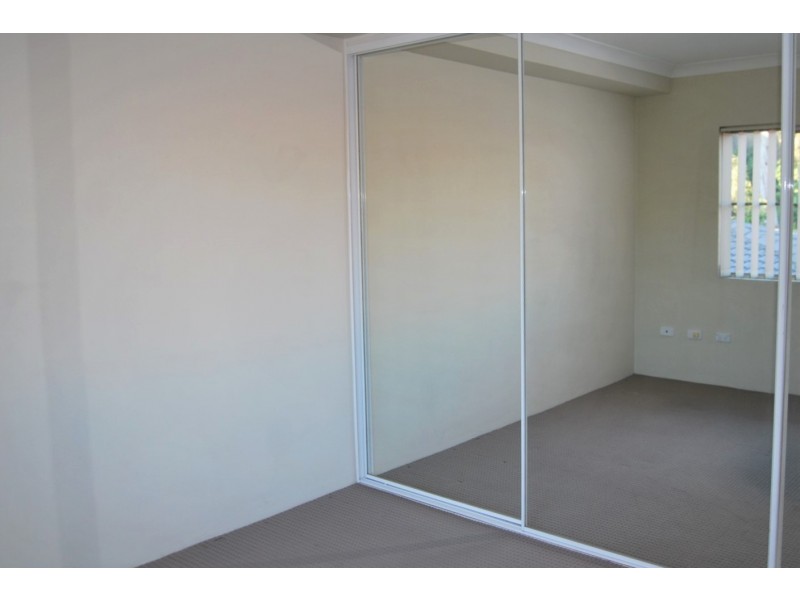 32 Wolli Creek Road, Banksia NSW 2216