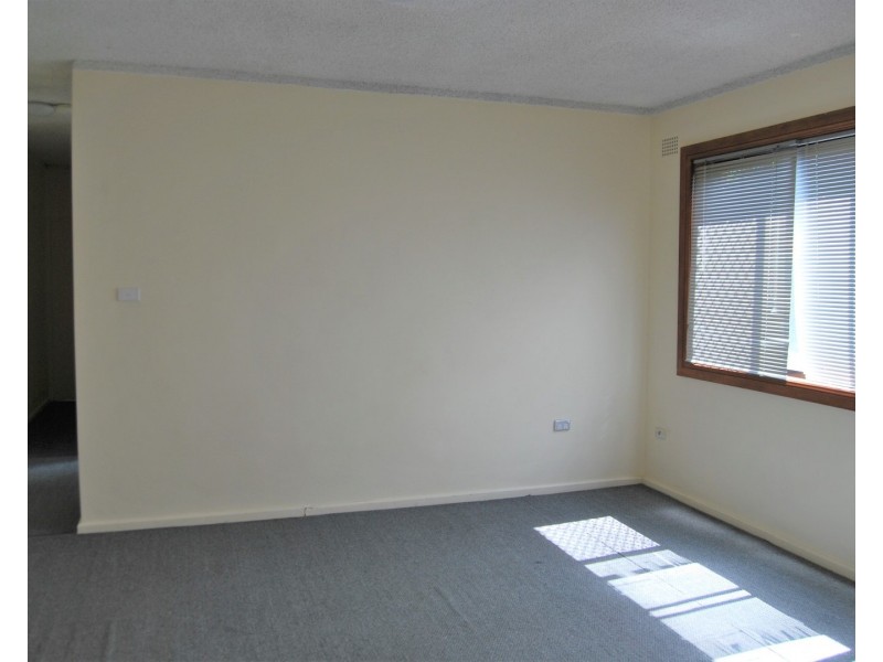 2/4 Omnibus Road, Kingsgrove NSW 2208