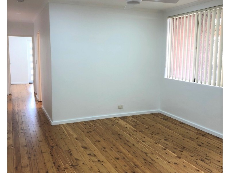 2/7 Mckern Street, Campsie NSW 2194