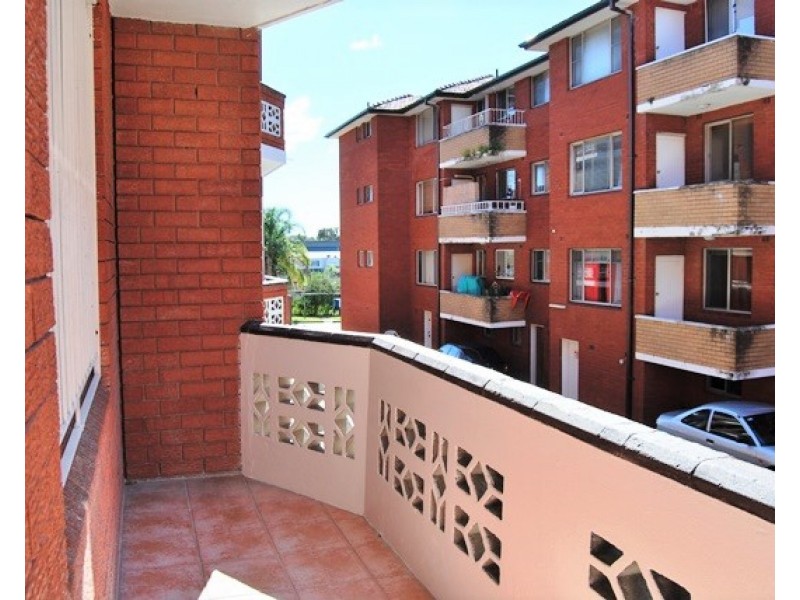 1/7 Phillip Street, Roselands NSW 2196