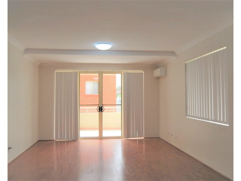 8/2A Morotai, Riverwood NSW 2210