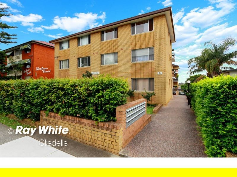 13/5 St Albans Road, Kingsgrove NSW 2208