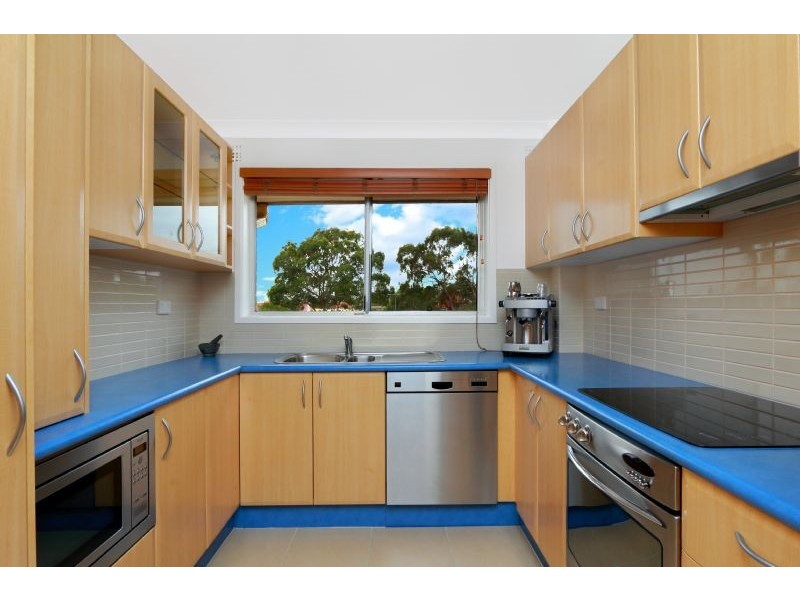 13/5 St Albans Road, Kingsgrove NSW 2208
