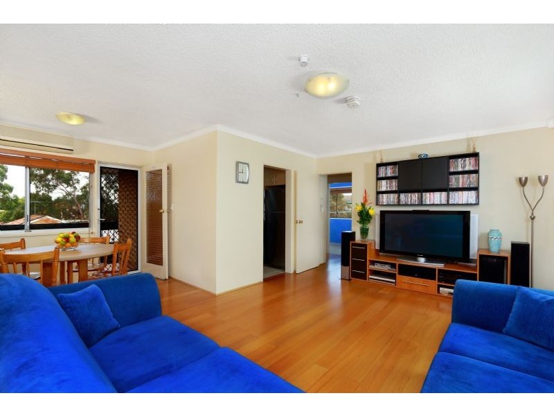 13/5 St Albans Road, Kingsgrove NSW 2208