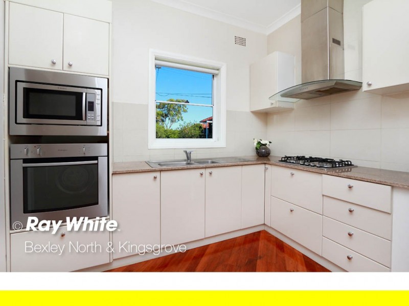 11 Kilkee Avenue, Kingsgrove NSW 2208