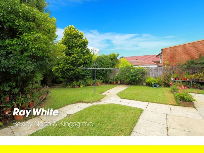 8 Paterson Avenue, Kingsgrove NSW 2208