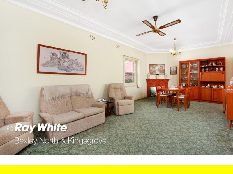 8 Paterson Avenue, Kingsgrove NSW 2208