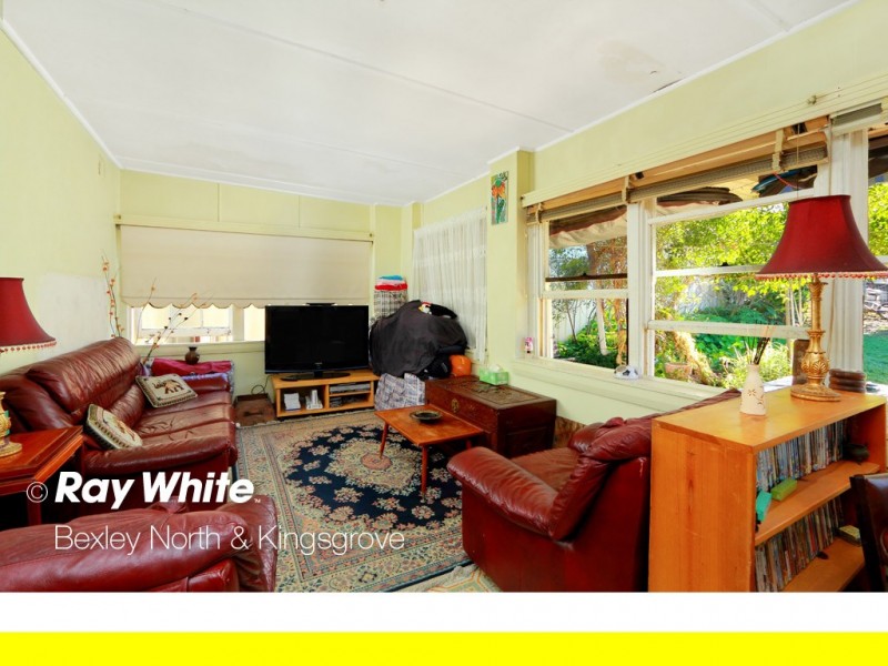 15 Gueudecourt Avenue, Earlwood NSW 2206