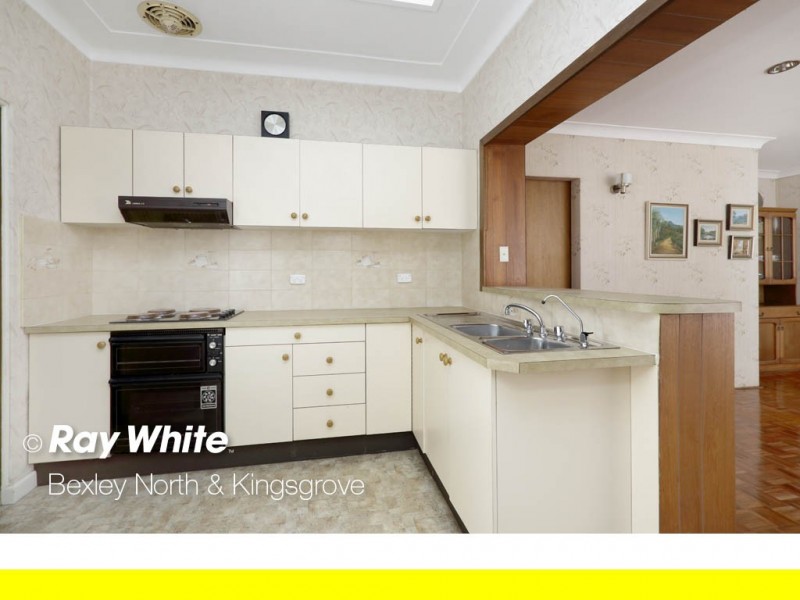 3 Kinsel Avenue, Kingsgrove NSW 2208