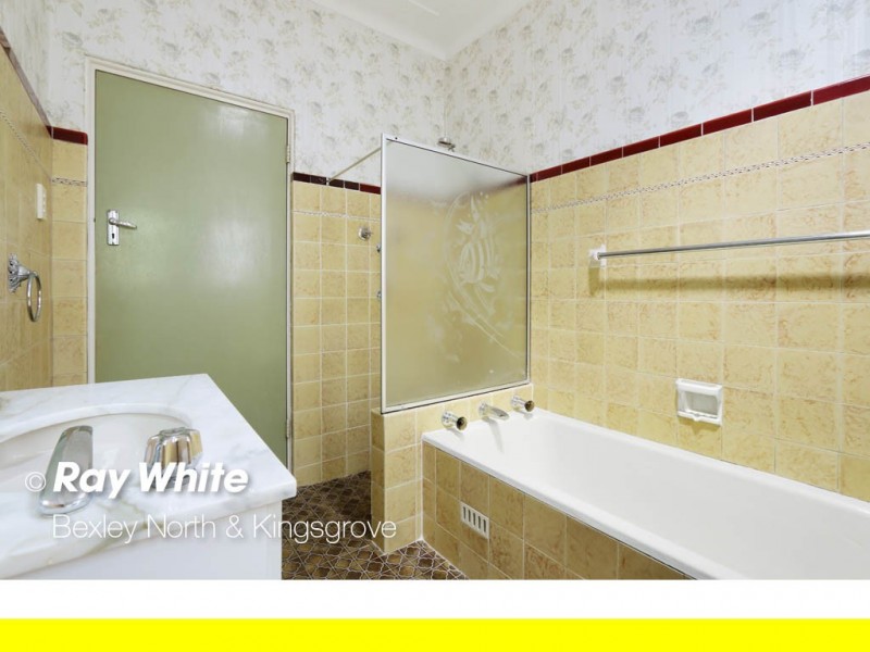 3 Kinsel Avenue, Kingsgrove NSW 2208