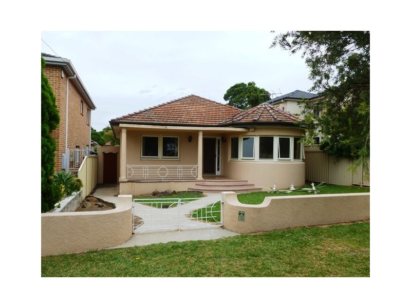 106 Wolli Street, Kingsgrove NSW 2208