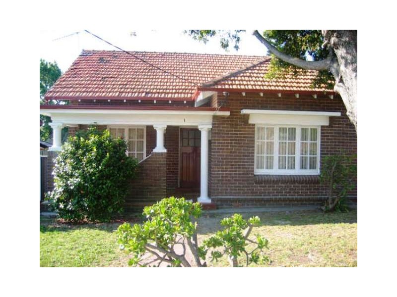 1 Moorefields Road, Kingsgrove NSW 2208