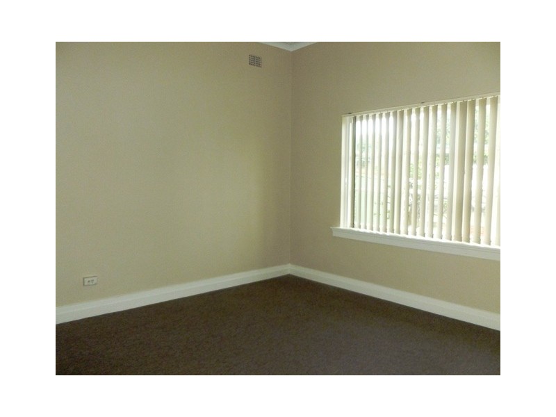 1 Moorefields Road, Kingsgrove NSW 2208