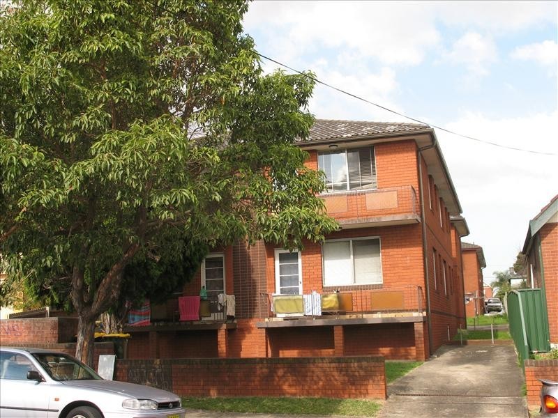 2/42 Beaumont Street,, Campsie NSW 2194