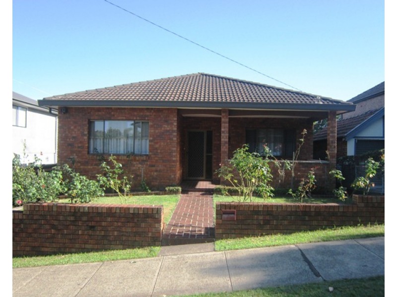 9 Hillcrest Avenue, Hurstville NSW 2220