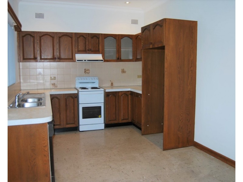 9 Hillcrest Avenue, Hurstville NSW 2220