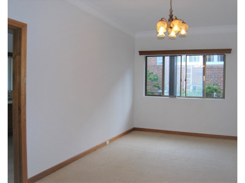 9 Hillcrest Avenue, Hurstville NSW 2220