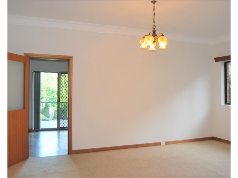 9 Hillcrest Avenue, Hurstville NSW 2220