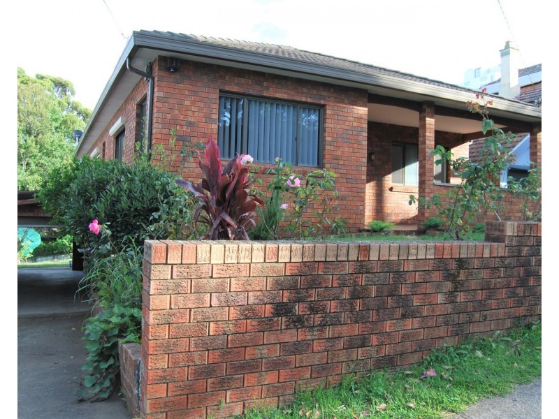 9 Hillcrest Avenue, Hurstville NSW 2220