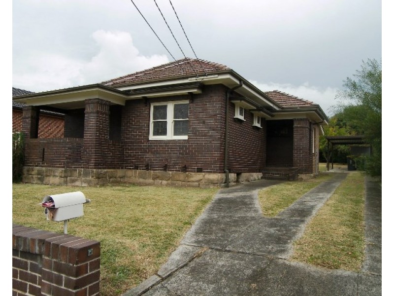 2 Banner Road, Kingsgrove NSW 2208