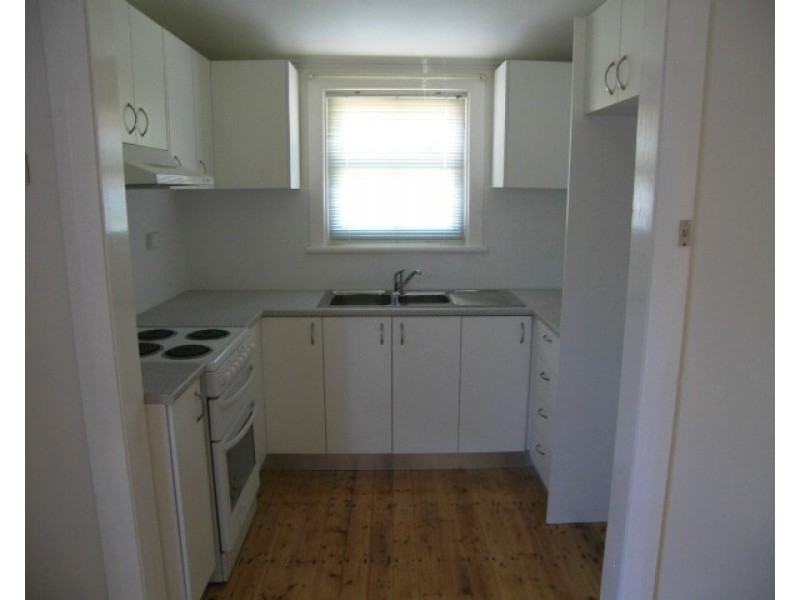 2 Banner Road, Kingsgrove NSW 2208