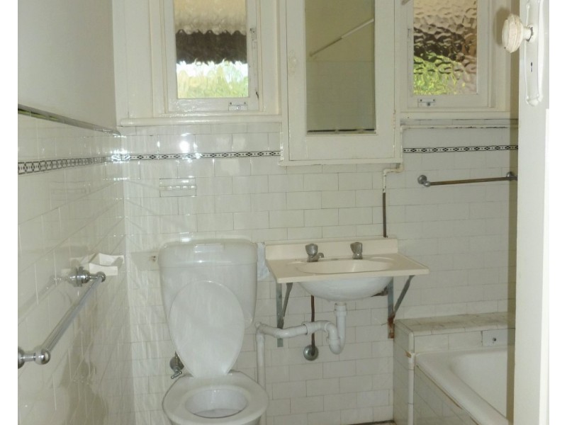 2 Banner Road, Kingsgrove NSW 2208