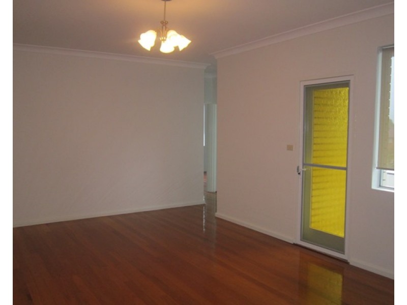 8/25 Graham Road, Narwee NSW 2209