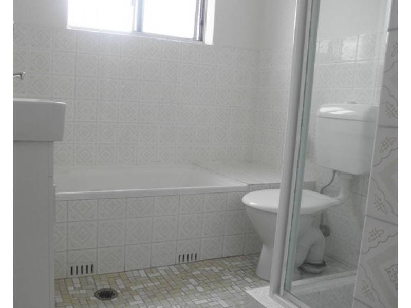 8/25 Graham Road, Narwee NSW 2209