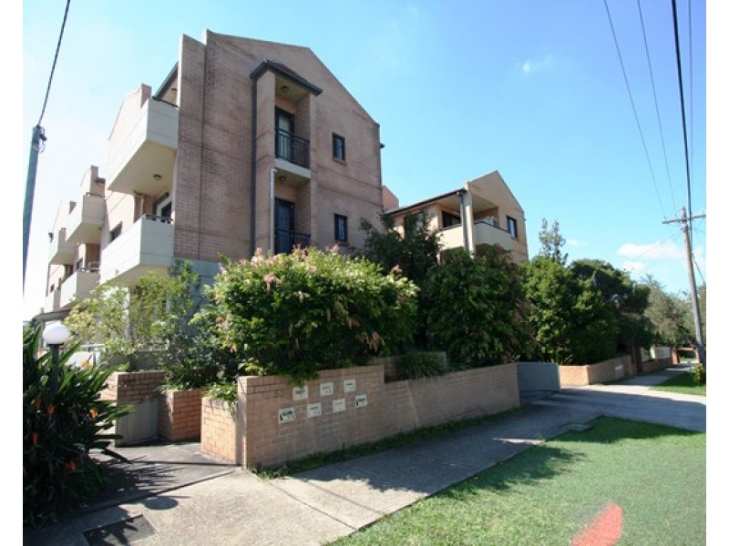 2/56 Melvin Street, Beverly Hills NSW 2209