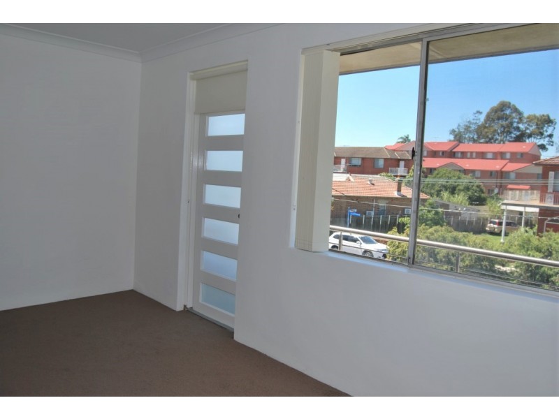 5/7 Mckern Street, Campsie NSW 2194