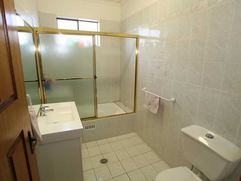 19 Karingal Street, Kingsgrove NSW 2208