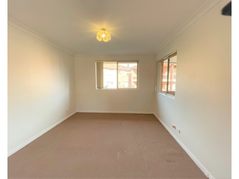 16/7-11 Hampden Street, Beverly Hills NSW 2209