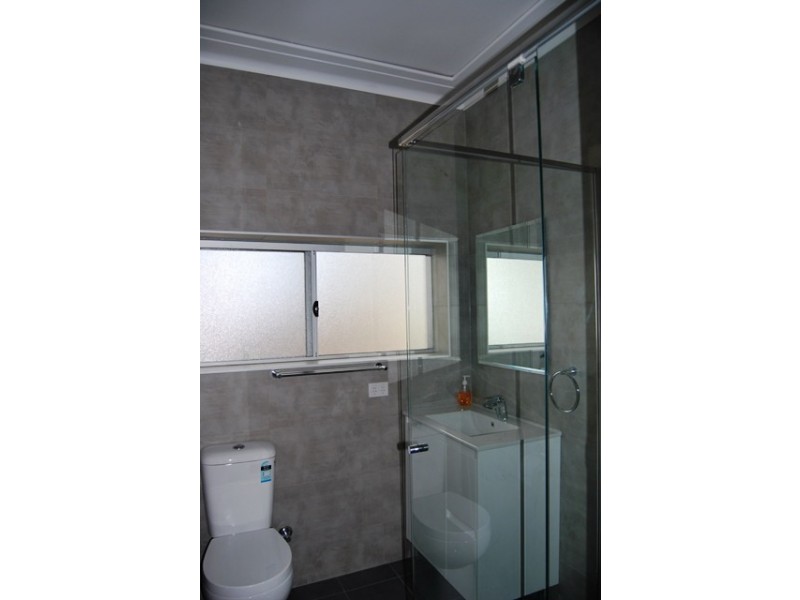 11 Thomas Street, Kingsgrove NSW 2208