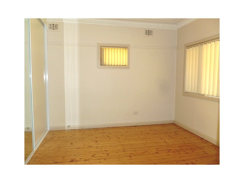 25 Mavis Avenue, Peakhurst NSW 2210