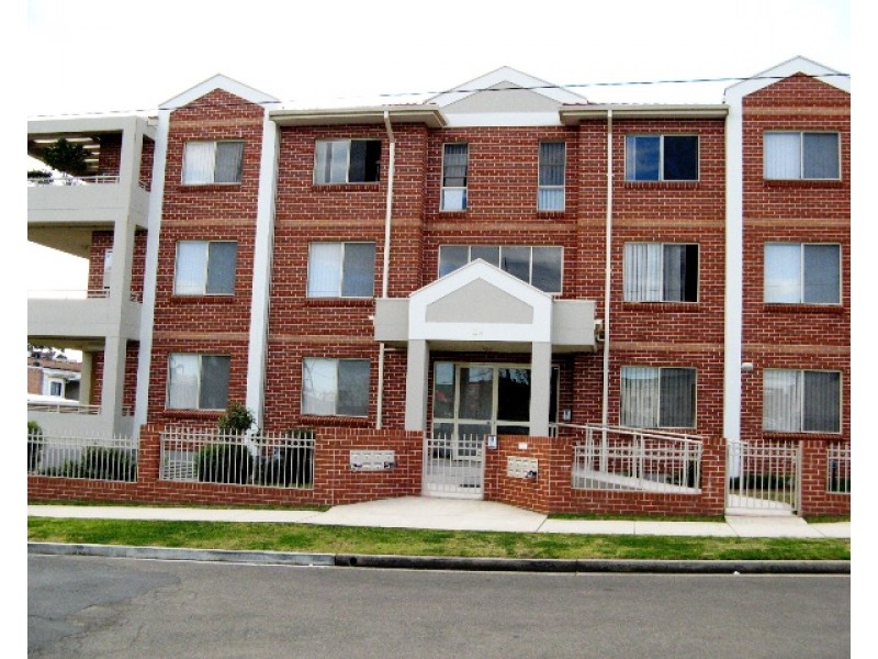 11/2A Morotai Avenue, Riverwood NSW 2210